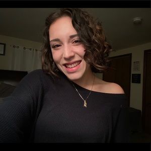 Meet your Posher, Alyna